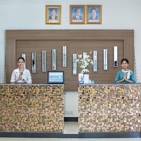 Moon Julie Hotel Sihanoukville Luaran gambar
