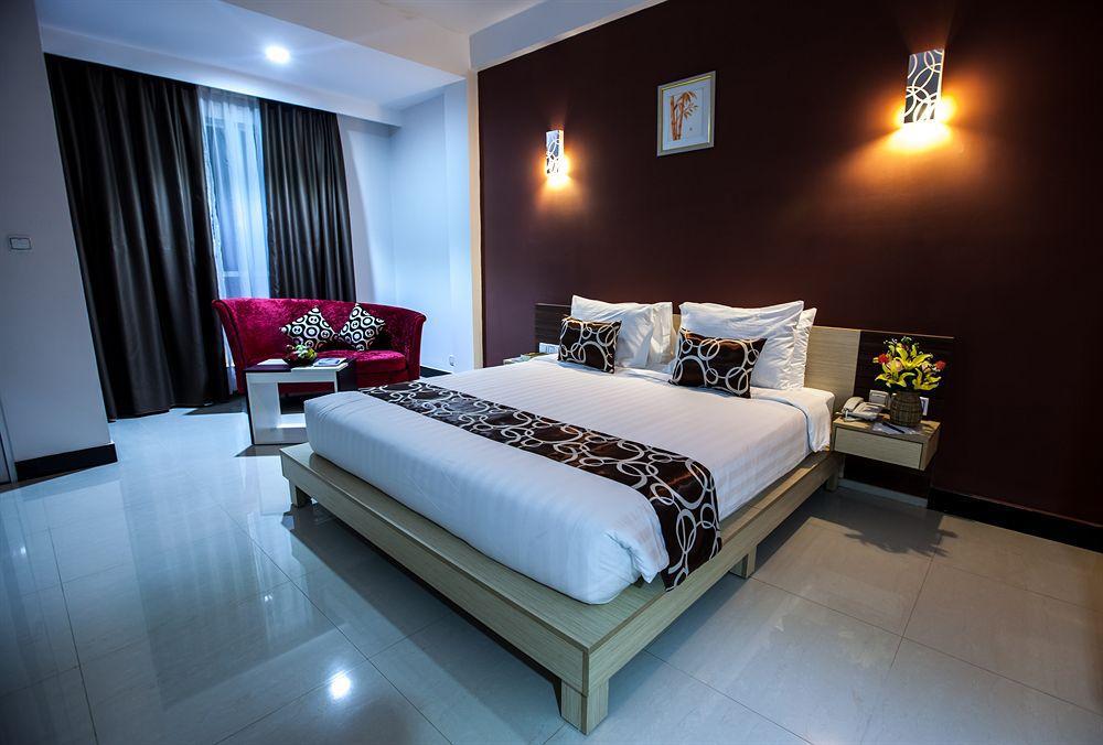 Moon Julie Hotel Sihanoukville Luaran gambar