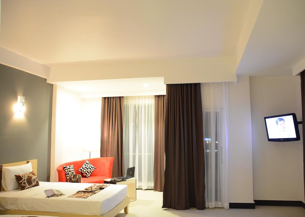 Moon Julie Hotel Sihanoukville Luaran gambar