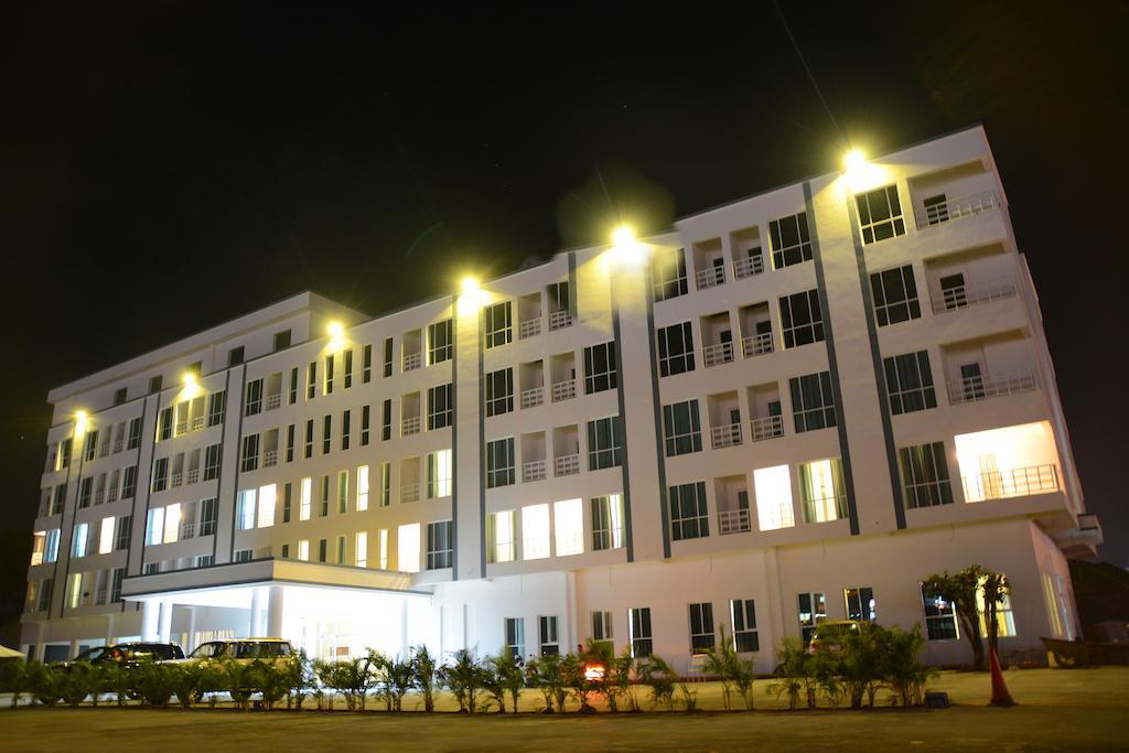 Moon Julie Hotel Sihanoukville Luaran gambar